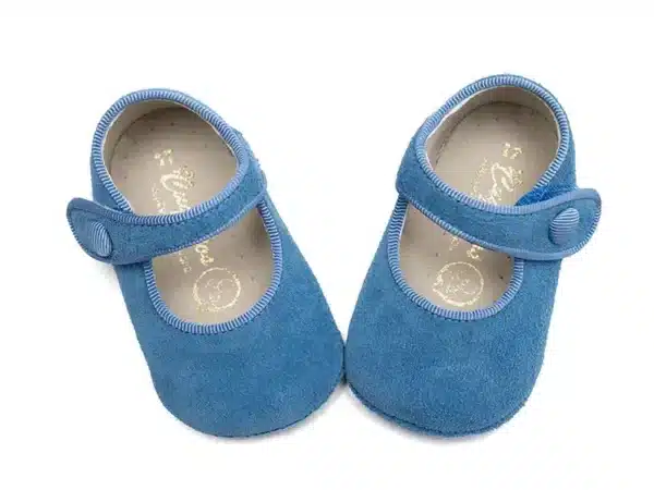 Merceditas velcro botón azul bebé